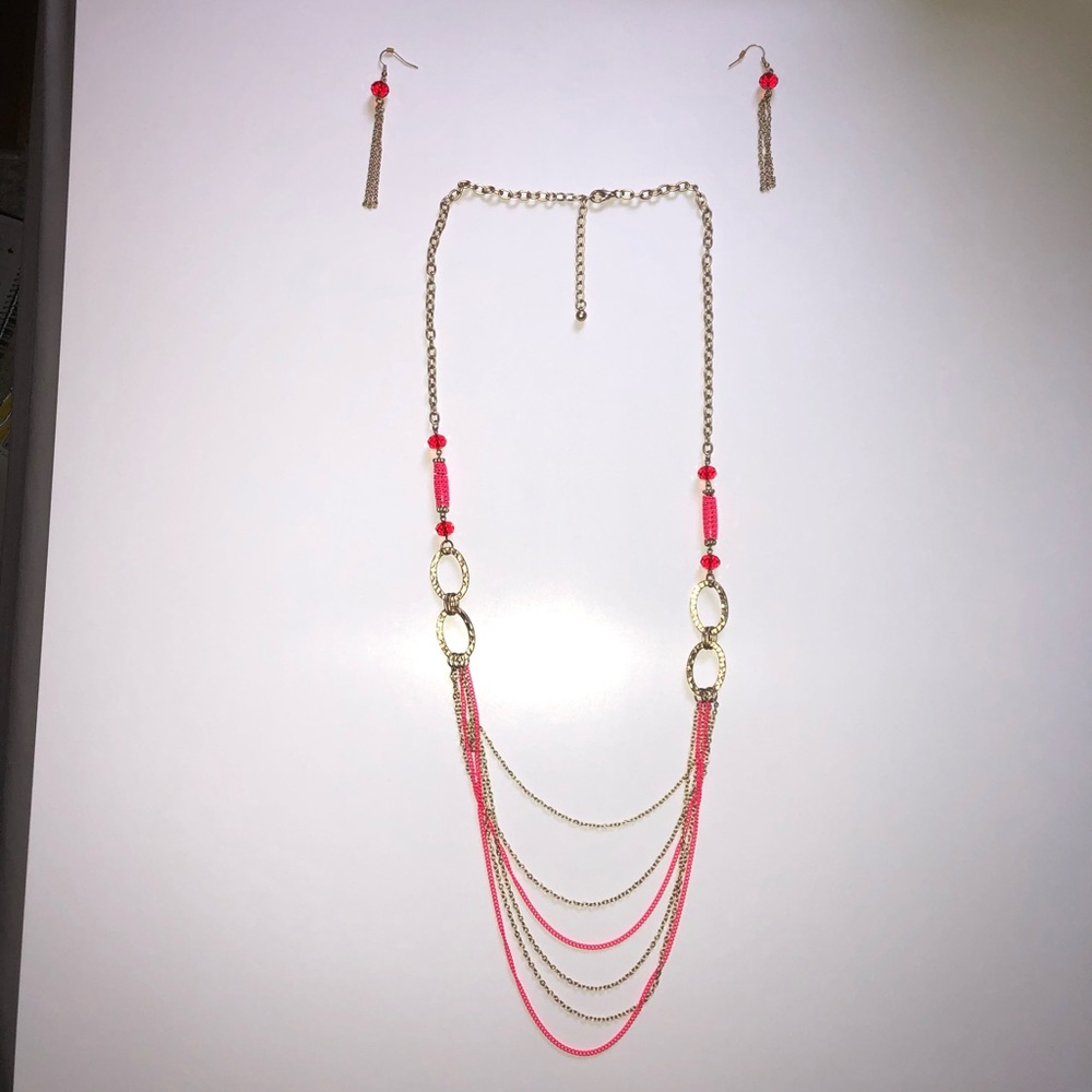 Hot pink and gold chain necklace with earrings